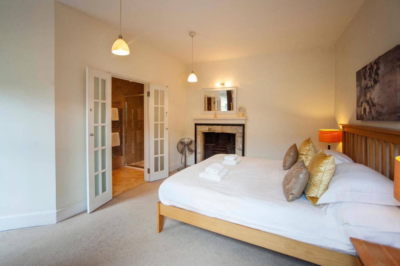 Stunning Spacious Central Apartment Near Parade Gardens Bath Eksteriør billede
