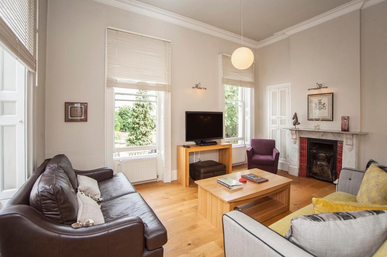 Stunning Spacious Central Apartment Near Parade Gardens Bath Eksteriør billede