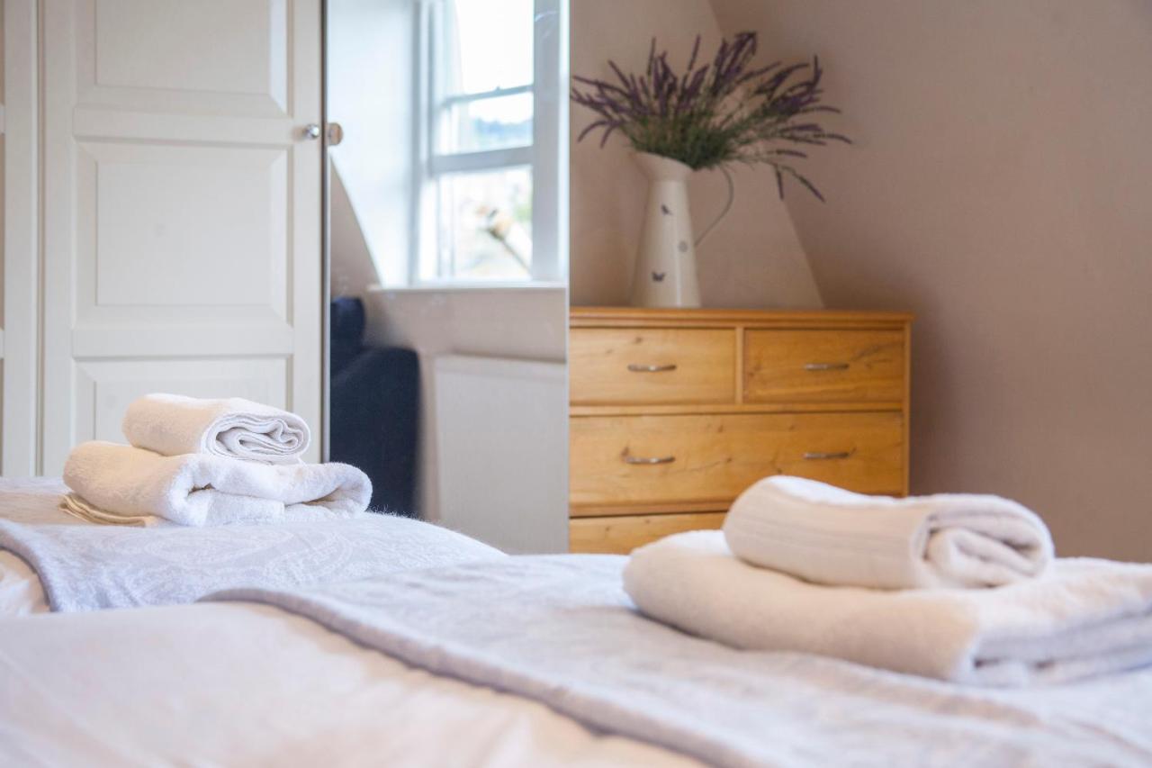 Stunning Spacious Central Apartment Near Parade Gardens Bath Eksteriør billede